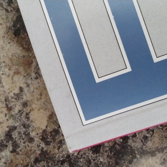 Elvis Presley Then & Now 25th Anniversary Collector's Edition Book, 2002. - Picture 6 of 12